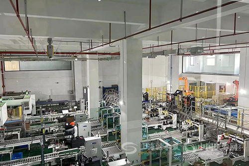 20人 掌控 1万平米 一家宠物食品公司的5g实验